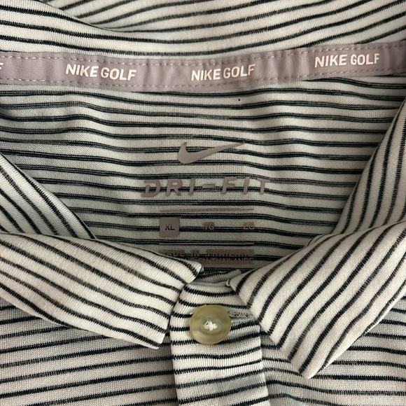 Nike men’s Tiger Woods golf polo - XL - Picture 3 of 4